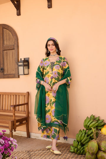 Sundarbari Chanderi A-Line Kurta Set With Scallop Organza Dupatta