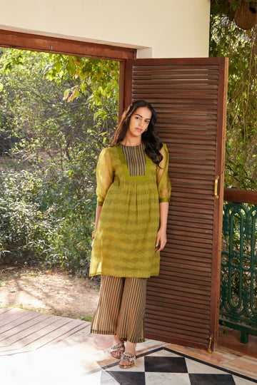 Green Pintuck Yolk Kurta With Multicolor Stripes Palazzo - Set of 3