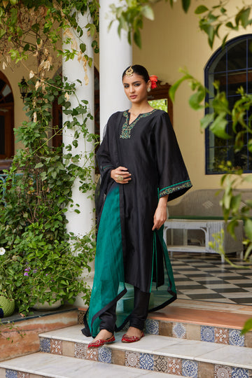 Black Mirror embroidered Straight Kurta with Bell Sleeves, Chooridaar, Ombre dupatta & slip - Set of 4