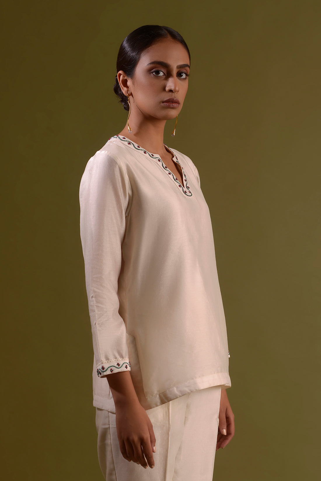 CHARVI Ivory Chanderi Silk Hand Embroidered Kurti