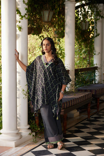 Black Taruh V neck Kaftaan with Palazzo & Slip - Set of 3